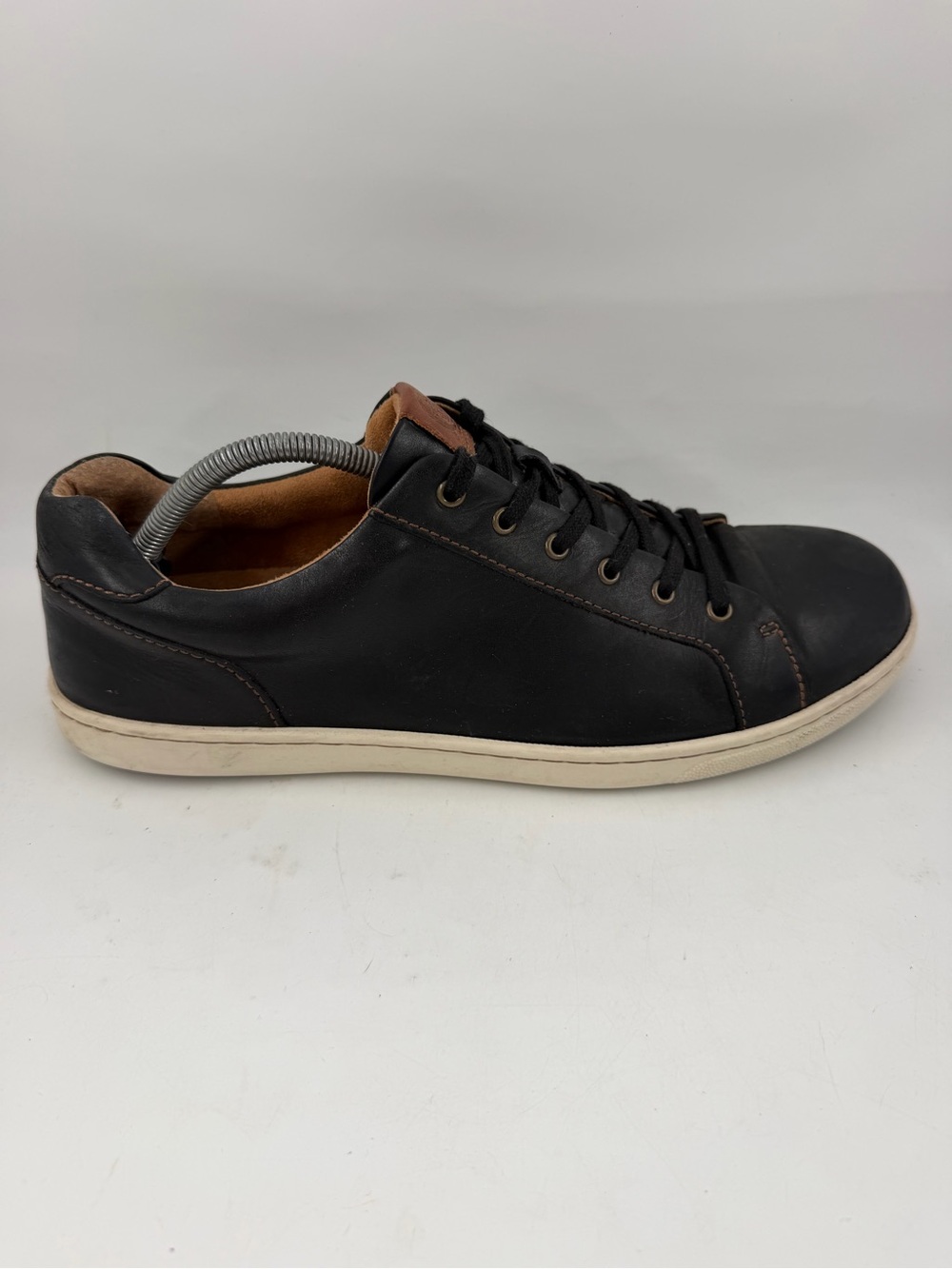 Born Men’s Black Leather Casual Lace-Up -SZ 12- Low Top Sneakers